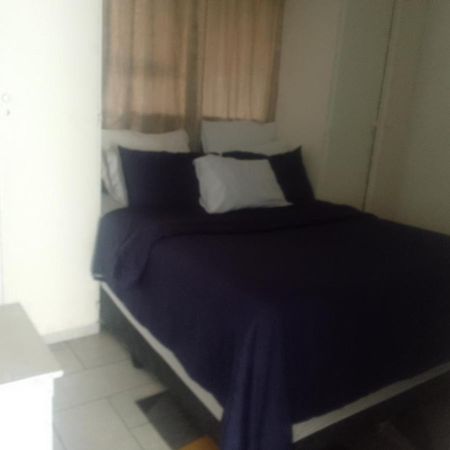 The Apartment On Katherine Street In Central Sandton Joanesburgo Exterior foto