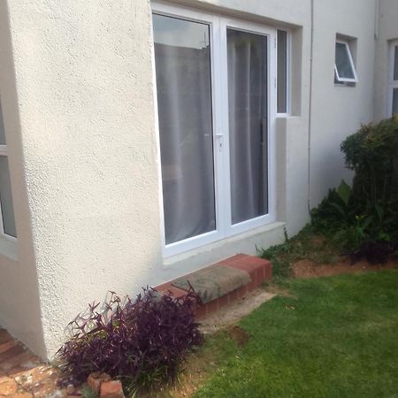 The Apartment On Katherine Street In Central Sandton Joanesburgo Exterior foto
